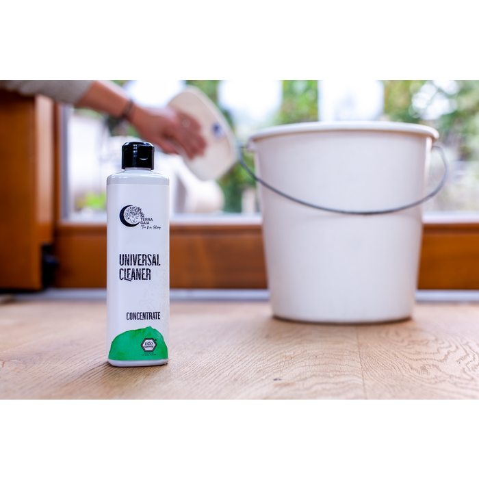 Keep your home spotless and eco-friendly with our All-Purpose Cleaner. Powered by chestnut saponins and orange essence, this biodegradable cleaner is safe for all surfaces and effective against dirt and grime.